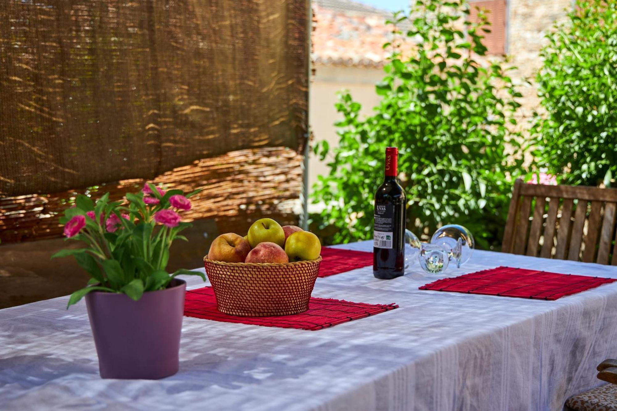 Alojamiento Rural Fuente Del Arca Pradena del Rincon ภายนอก รูปภาพ